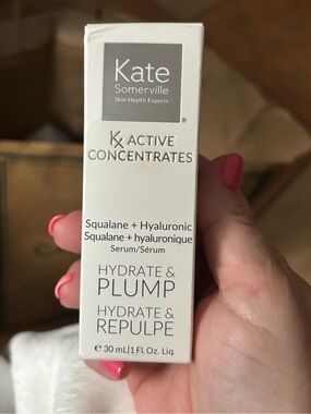 Kate Somerville Hydrate & Plump Squalane + Hyaluronic Serum - White & Gray